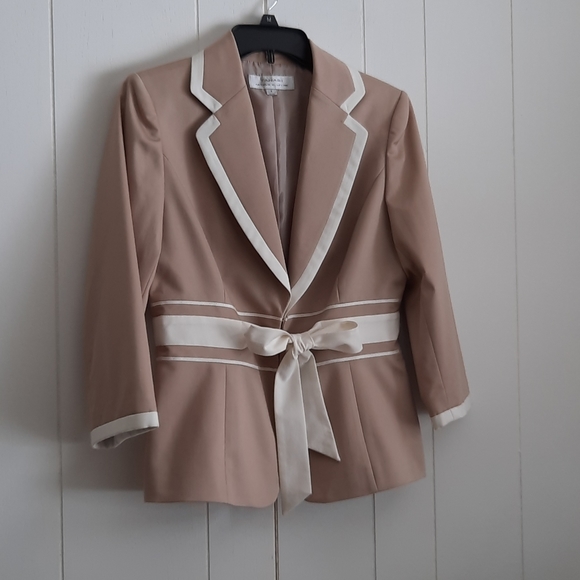 Tahari Jackets & Blazers - Tahari Taupe Blazer with White Trim and Belt